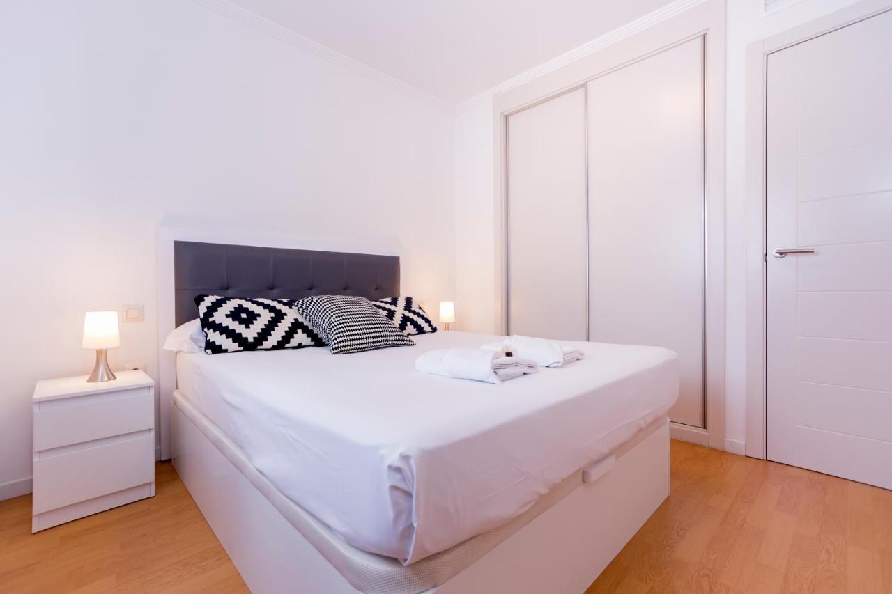 Апартаменты Livemalaga Ventura & Parking Экстерьер фото